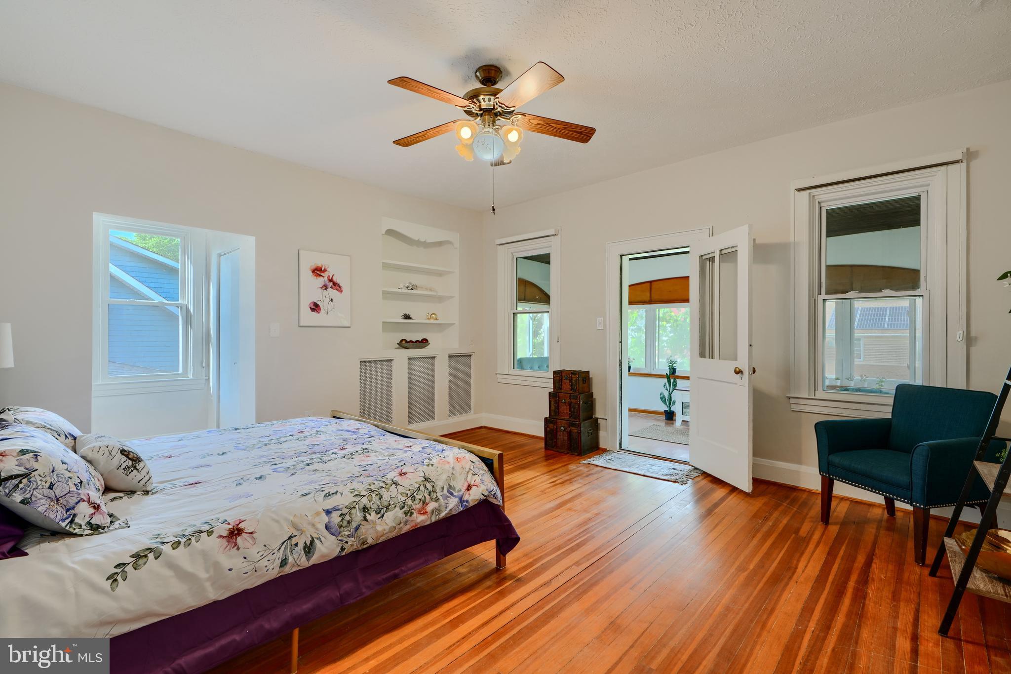 224 Mallow Hill Road Baltimore, MD 21229 - Photo 28 of 52 with walk out relaxation room