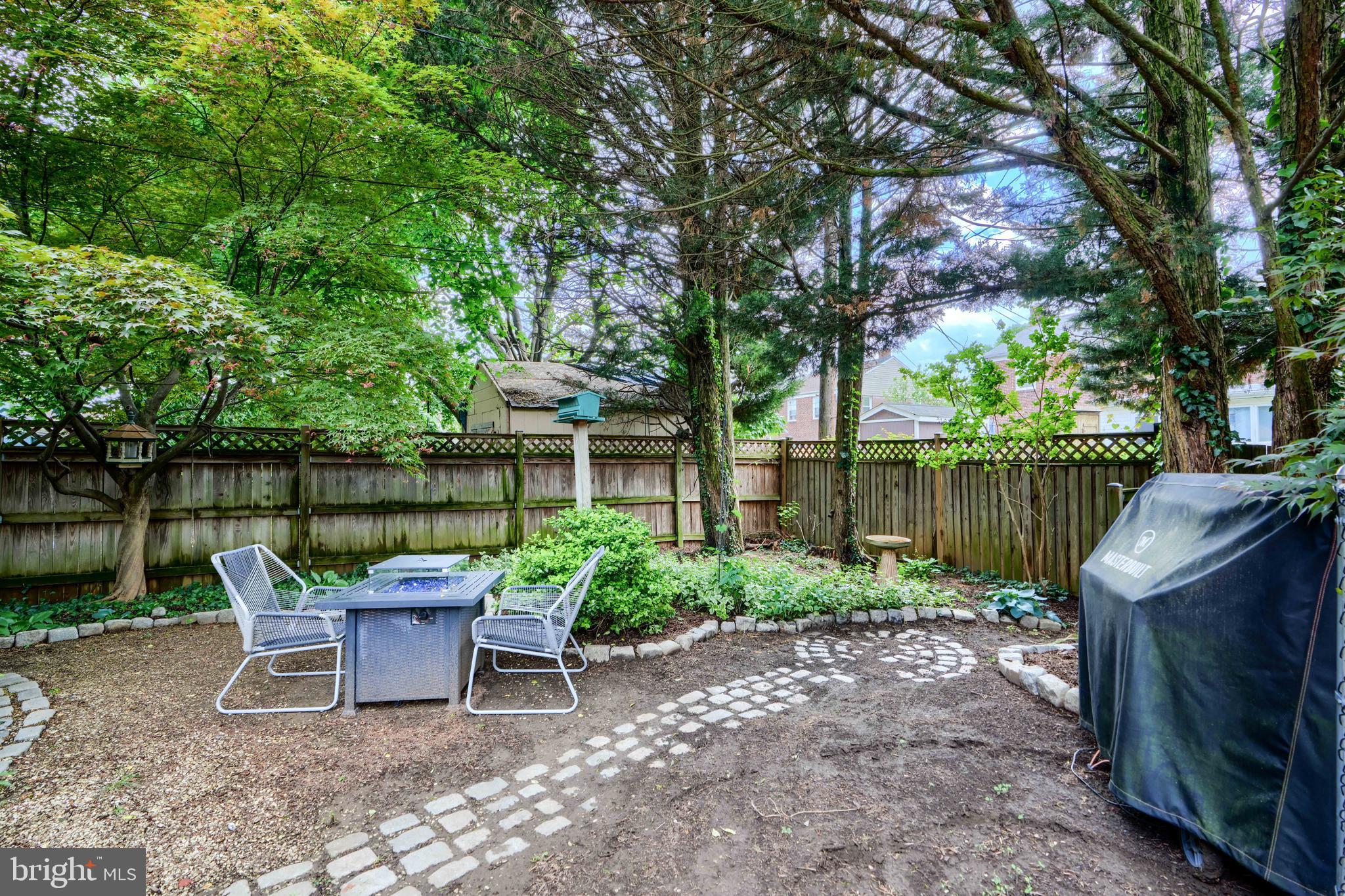224 Mallow Hill Road Baltimore, MD 21229 - Photo 50 of 52 Delightfully landscaped