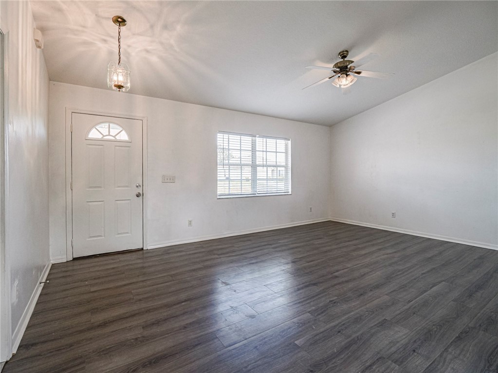 483 Melrose Lane Sebastian, FL 32958 - Photo 3 of 35