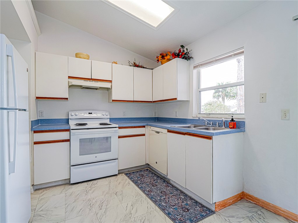 483 Melrose Lane Sebastian, FL 32958 - Photo 7 of 35