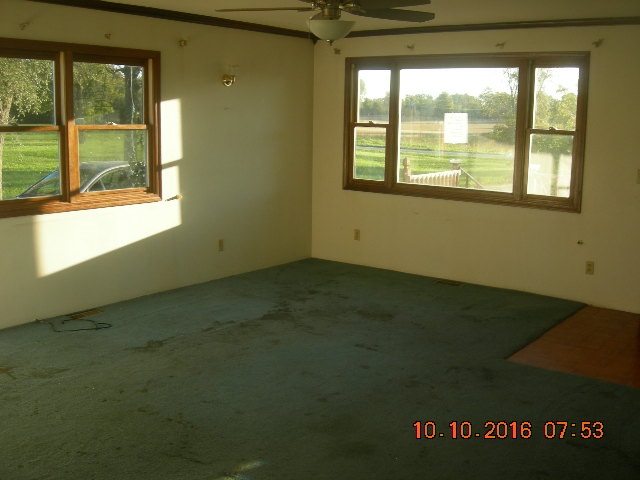 3815 North Mayo Road Marion, IN 46952 - Photo 4 of 9 Gallery Image 4
