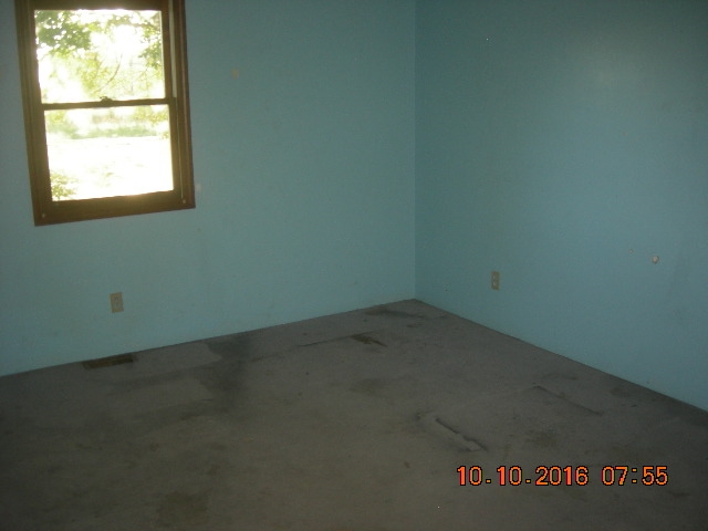 3815 North Mayo Road Marion, IN 46952 - Photo 7 of 9 Gallery Image 7