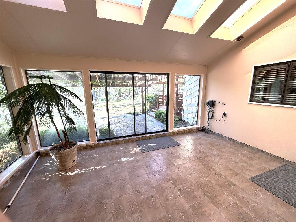 5920 Schulmeyer Road Yreka, CA 96097 - Photo 27 of 45 Gallery Image 27