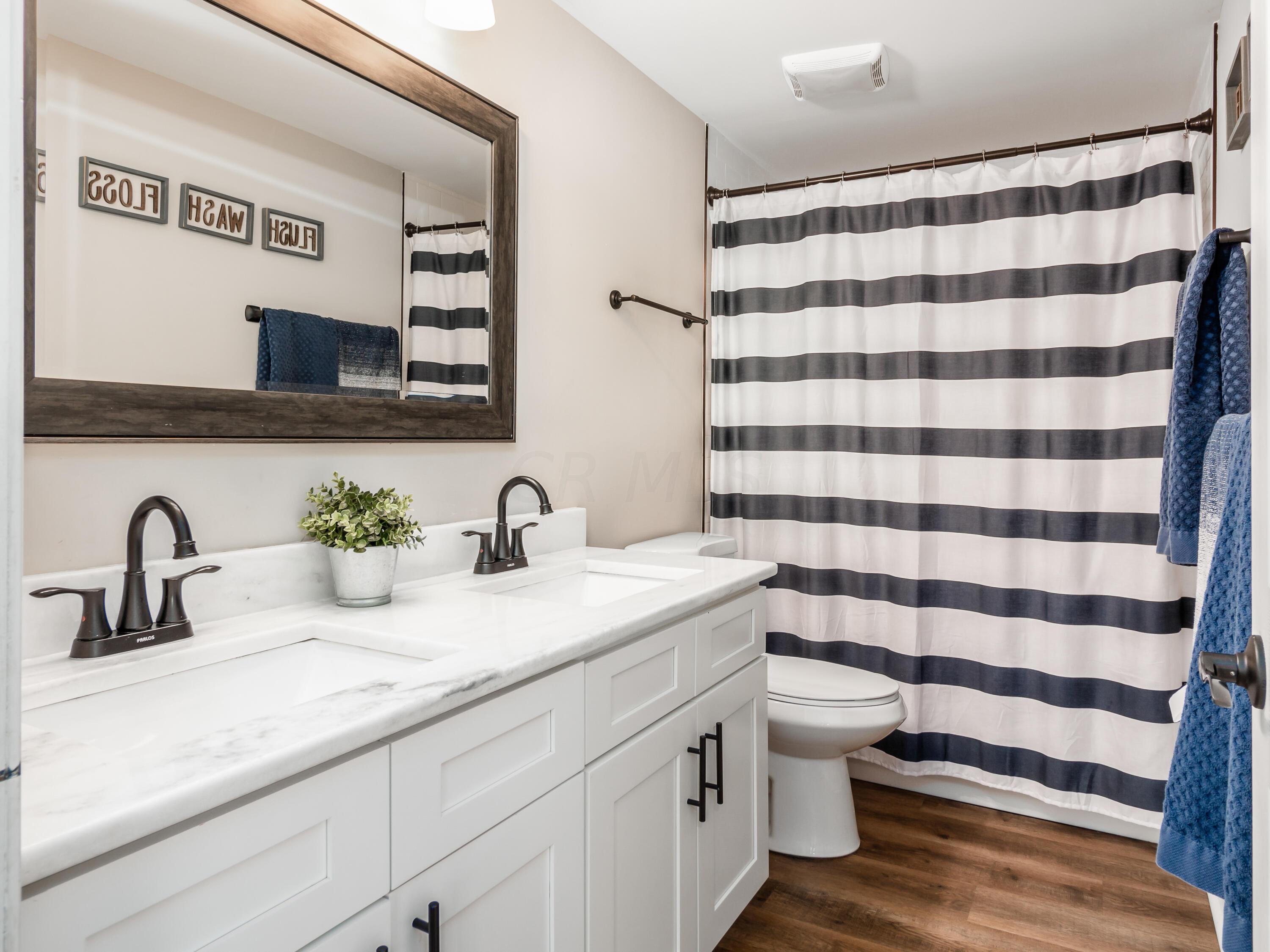 1126 Shanahan Road Lewis Center, OH 43035 - Photo 25 of 33 Full Bath