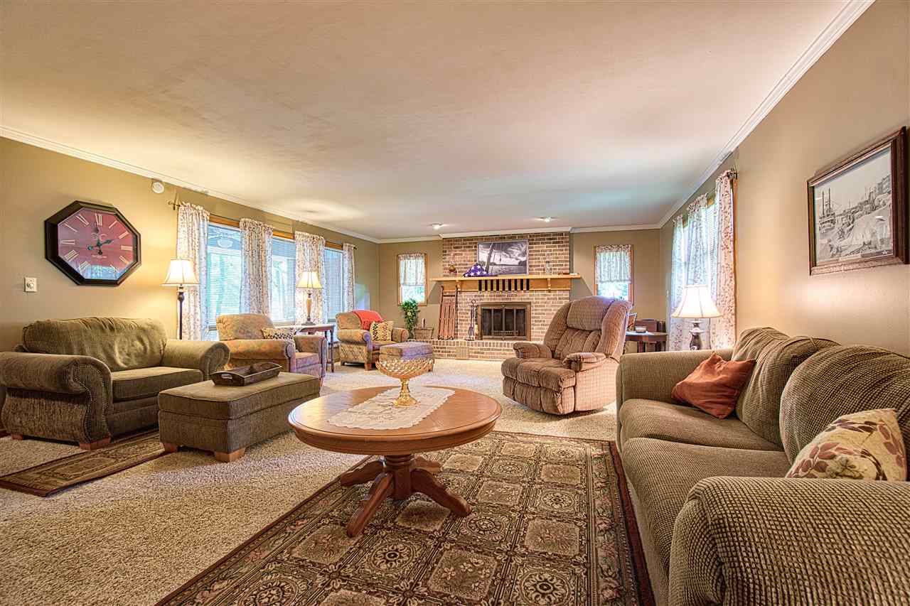 834 South Burkhardt Road Evansville, IN 47715 - Photo 4 of 33 Gallery Image 4