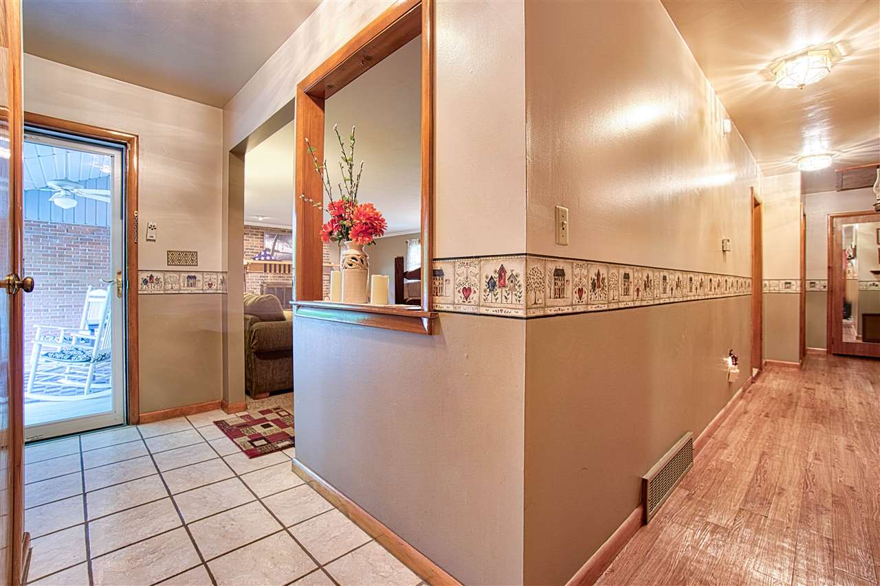 834 South Burkhardt Road Evansville, IN 47715 - Photo 7 of 33 Gallery Image 7