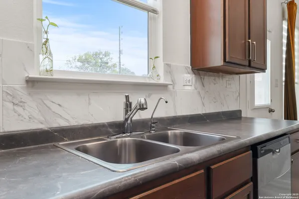 $1,948 | 10643 Military Drive West, Unit 14, San Antonio, TX 78245