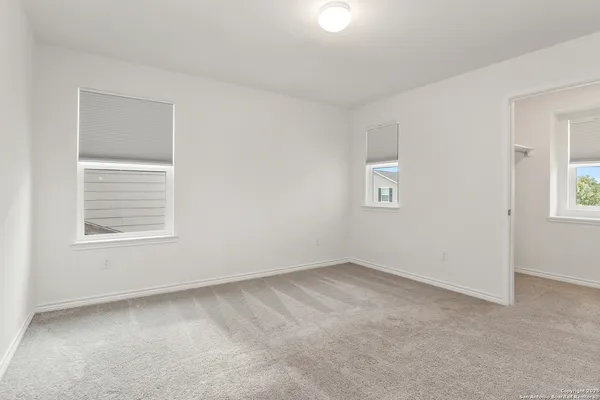 $1,948 | 10643 Military Drive West, Unit 14, San Antonio, TX 78245