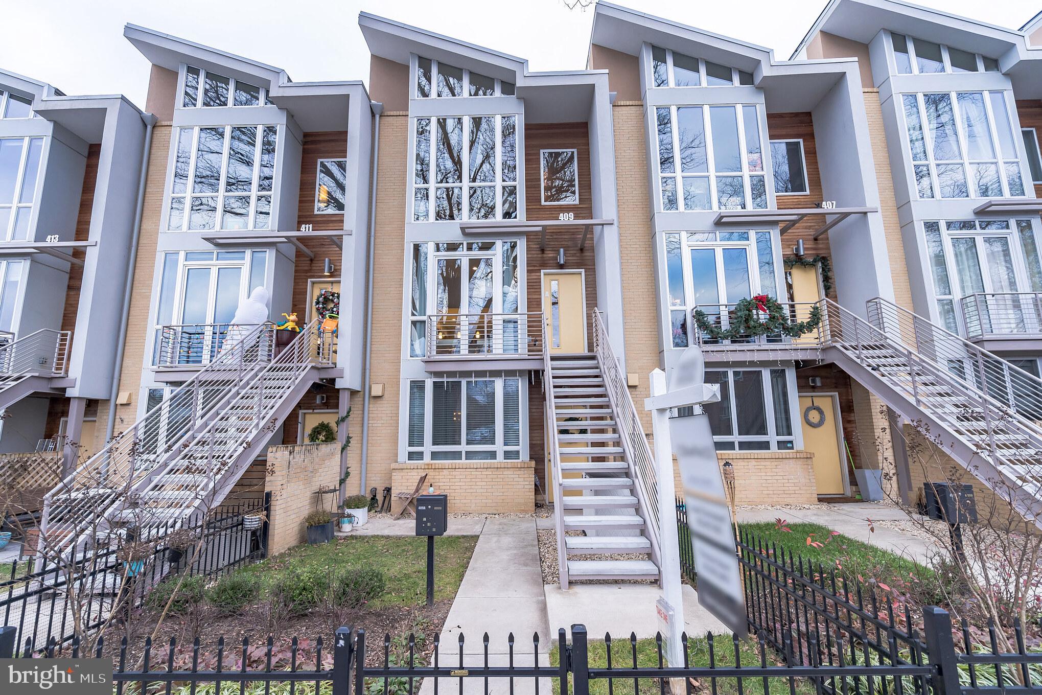 409 17th Street Northeast, Unit A Washington, DC 20002 - Photo 2 of 33
