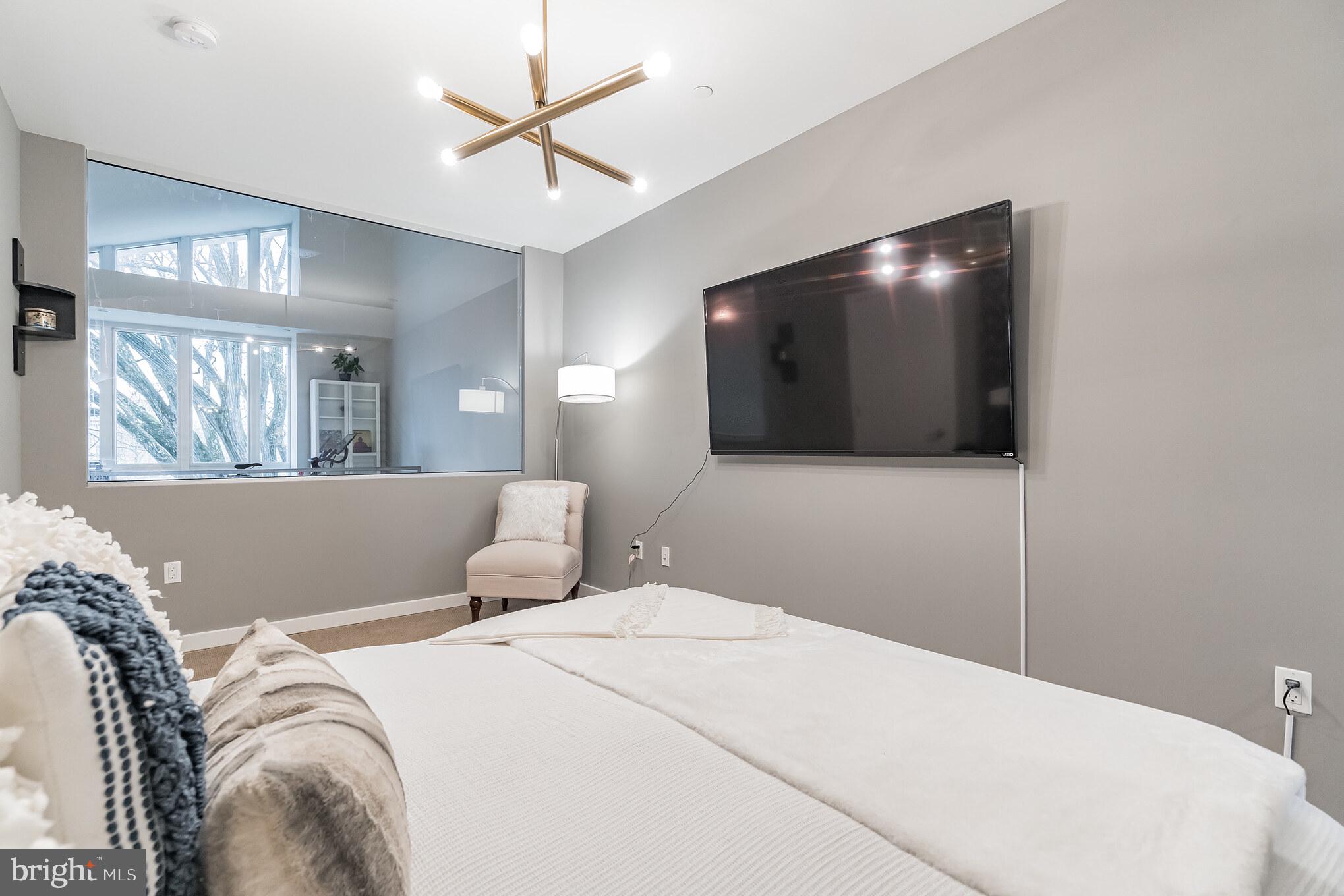 409 17th Street Northeast, Unit A Washington, DC 20002 - Photo 20 of 33