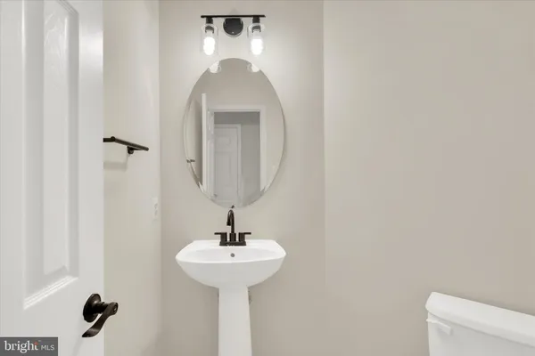 $5,900 | 8403 Woodford Forest Place, Vienna, VA 22182