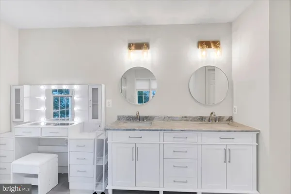 $5,900 | 8403 Woodford Forest Place, Vienna, VA 22182