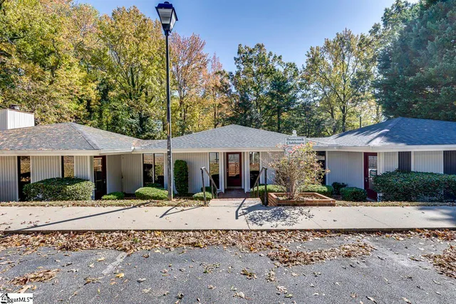 $205,000 | 42 Briarglen Place, Greenville, SC 29615