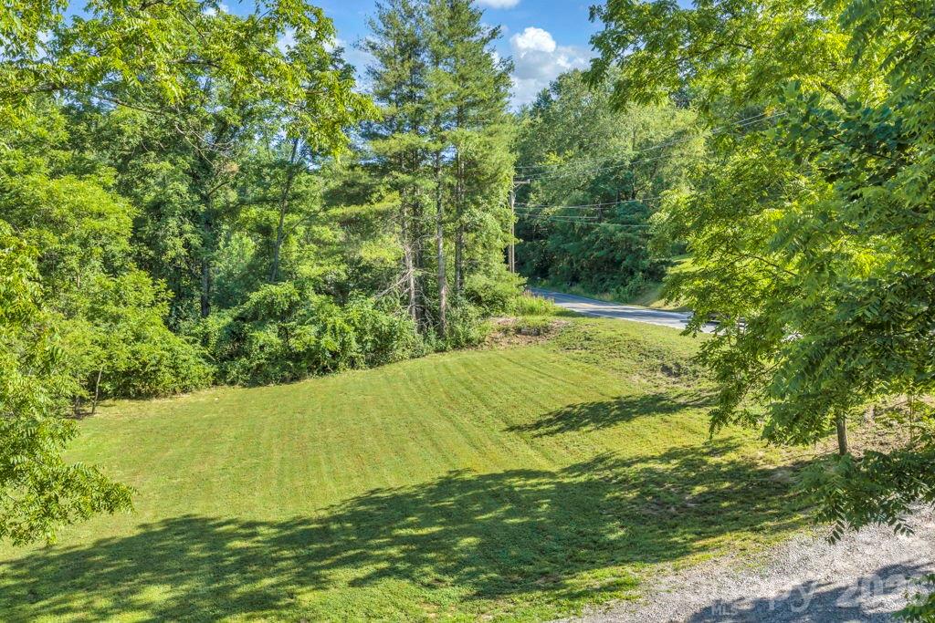 1415 Roan Road Spruce Pine, NC 28777 - Photo 41 of 42