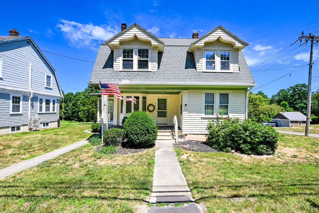 1067 Sandwich Road Bourne, MA 02561 - Photo 4 of 36 Gallery Image 4