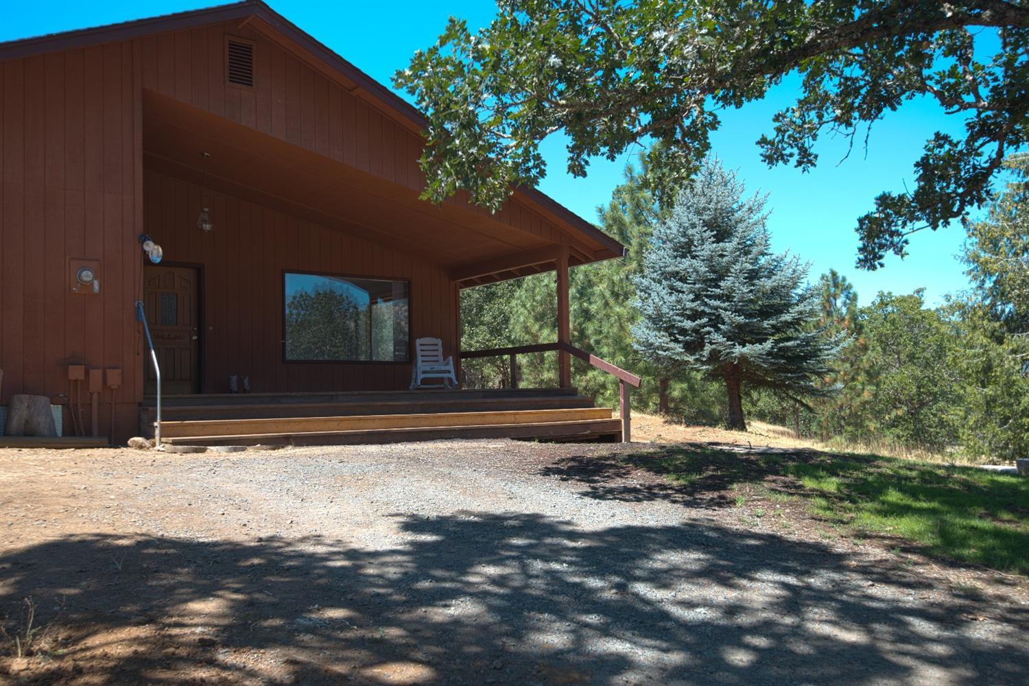 530 Hodson Road Gold Hill, OR 97525 - Photo 1 of 35 Primary Photo