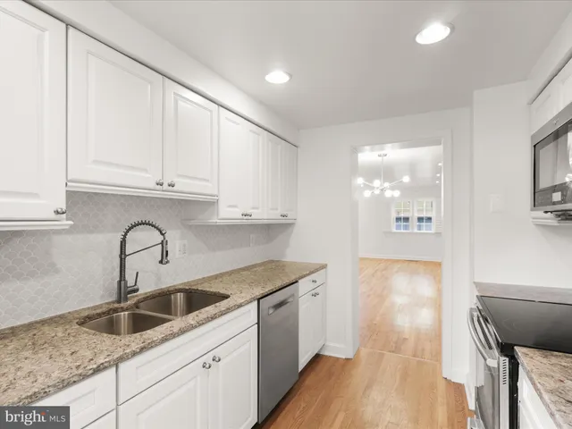 $1,395,000 | 726 South Patrick Street, Alexandria, VA 22314