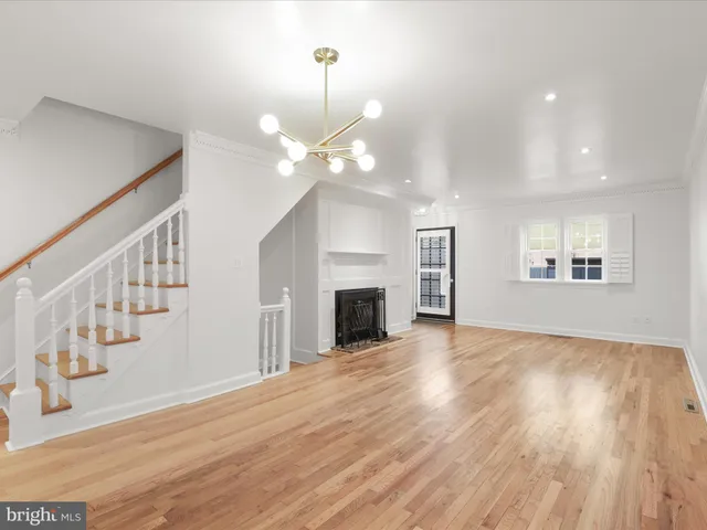 $1,395,000 | 726 South Patrick Street, Alexandria, VA 22314