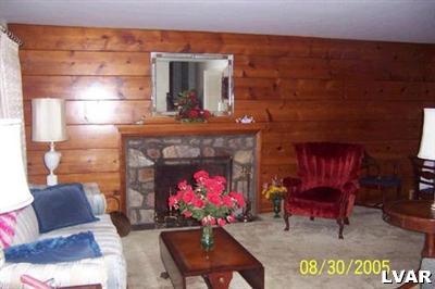 2716 Whitewood Road Bethlehem, PA 18017 - Photo 4 of 11 Living room