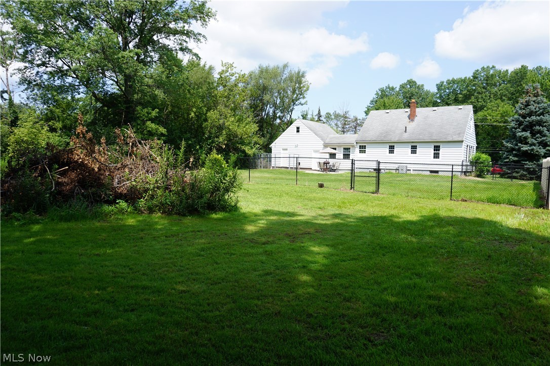 37455 Chester Road Avon, OH 44011 - Photo 5 of 29 Gallery Image 5