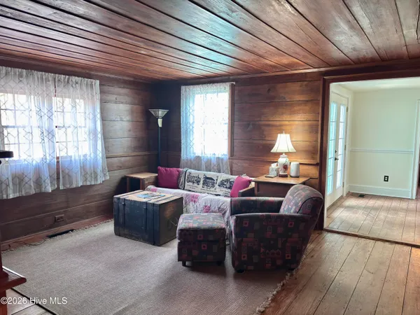 $195,000 | 208 North Sycamore Street, Woodland, NC 27897