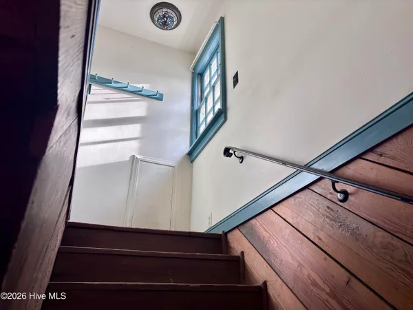 $195,000 | 208 North Sycamore Street, Woodland, NC 27897