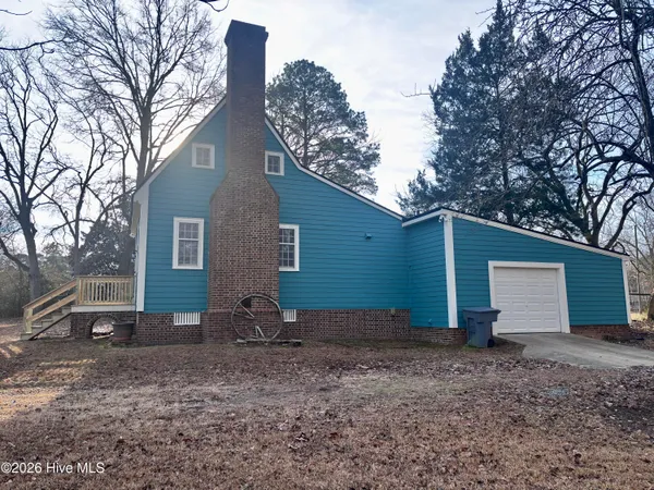 $195,000 | 208 North Sycamore Street, Woodland, NC 27897