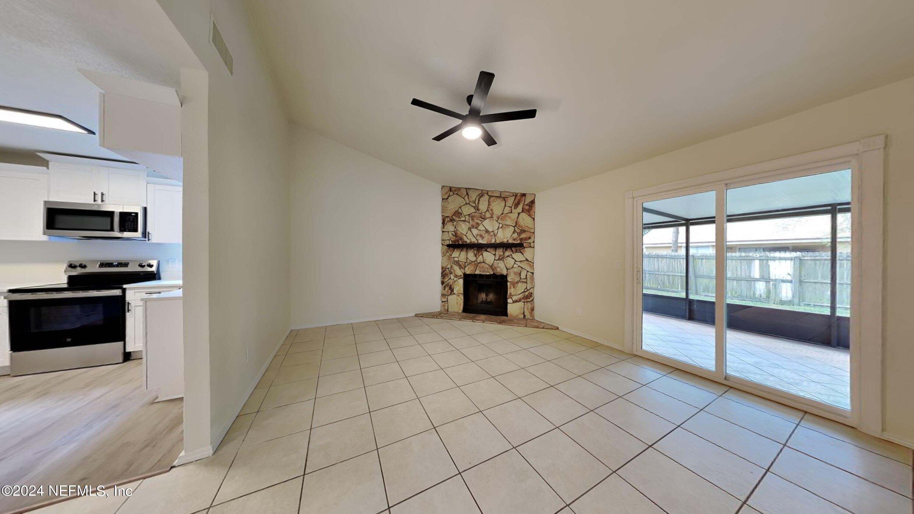 8438 Gemini Road Jacksonville, FL 32216 - Photo 4 of 18 8438 GEMINI
