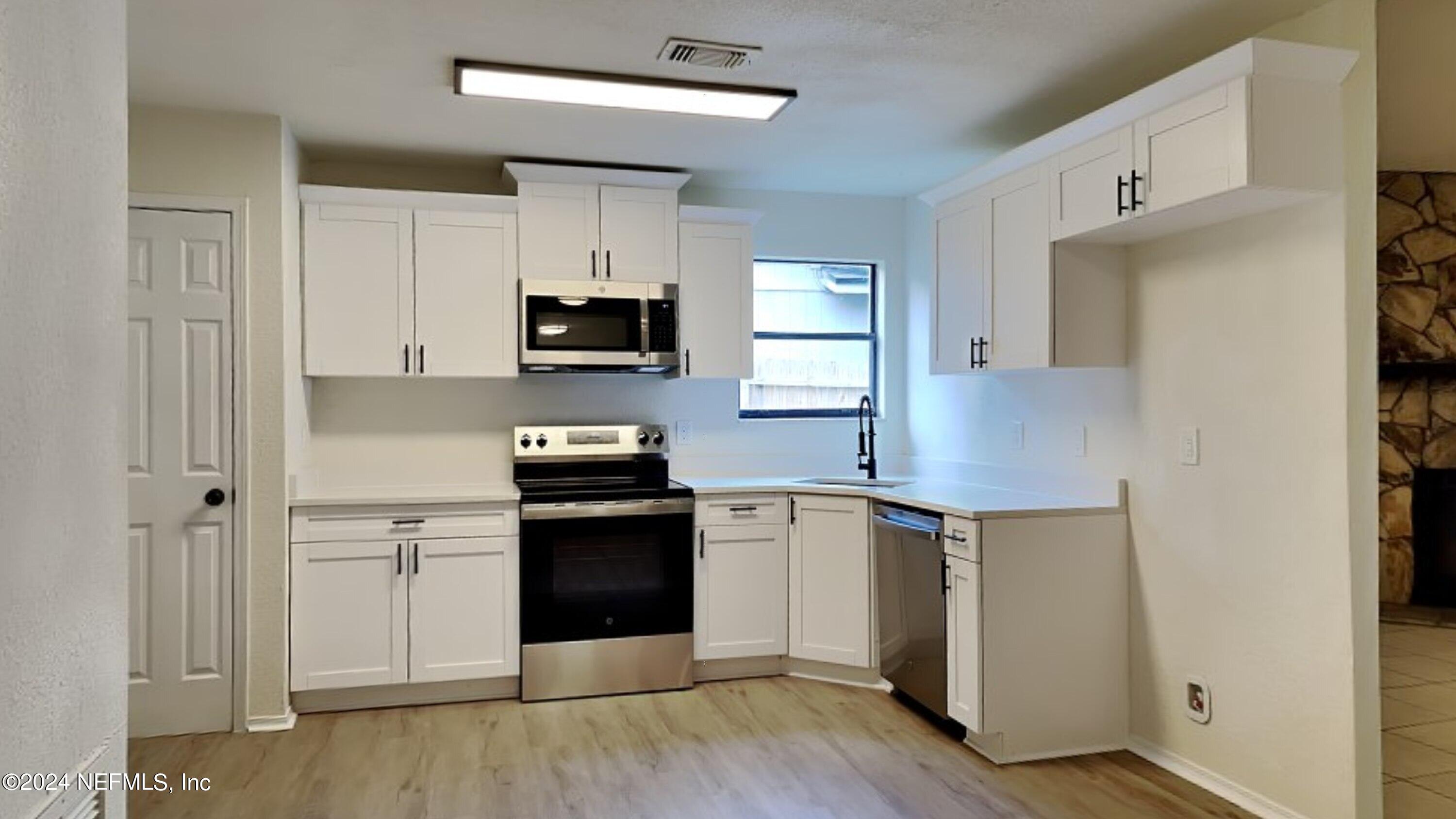8438 Gemini Road Jacksonville, FL 32216 - Photo 6 of 18 8438 GEMINI