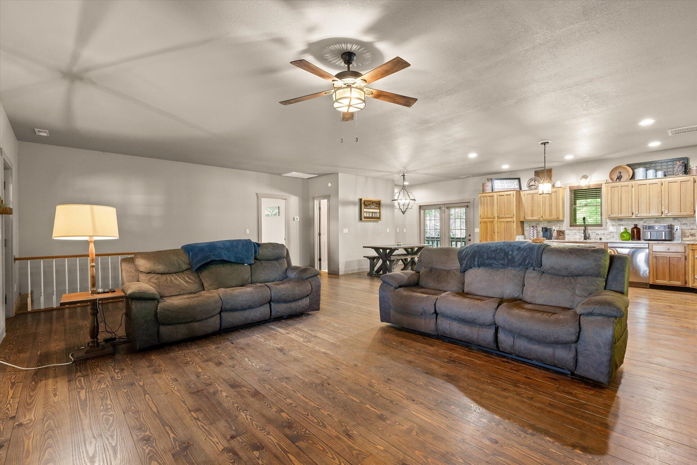 10911 East Brainerd Road Apison, TN 37302 - Photo 14 of 42 48-10911 E Brainerd Rd-26