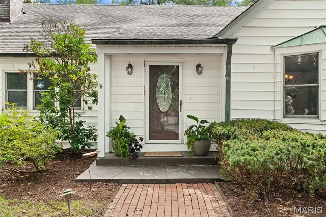 $675,000 | 1507 Timberlake Manor Parkway, Chesterfield, MO 63017