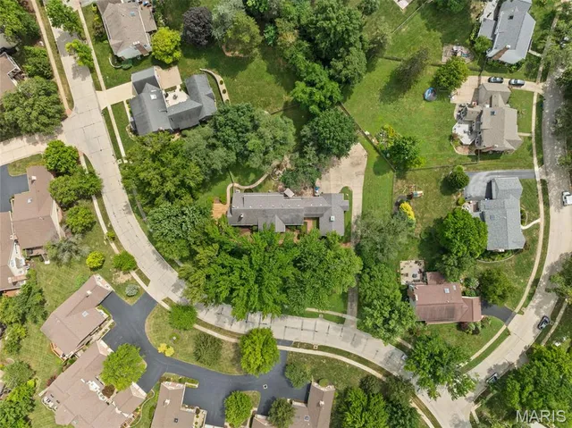 $675,000 | 1507 Timberlake Manor Parkway, Chesterfield, MO 63017