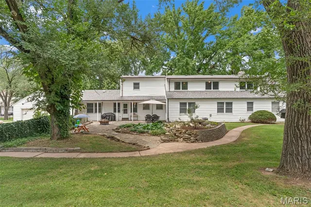 $675,000 | 1507 Timberlake Manor Parkway, Chesterfield, MO 63017