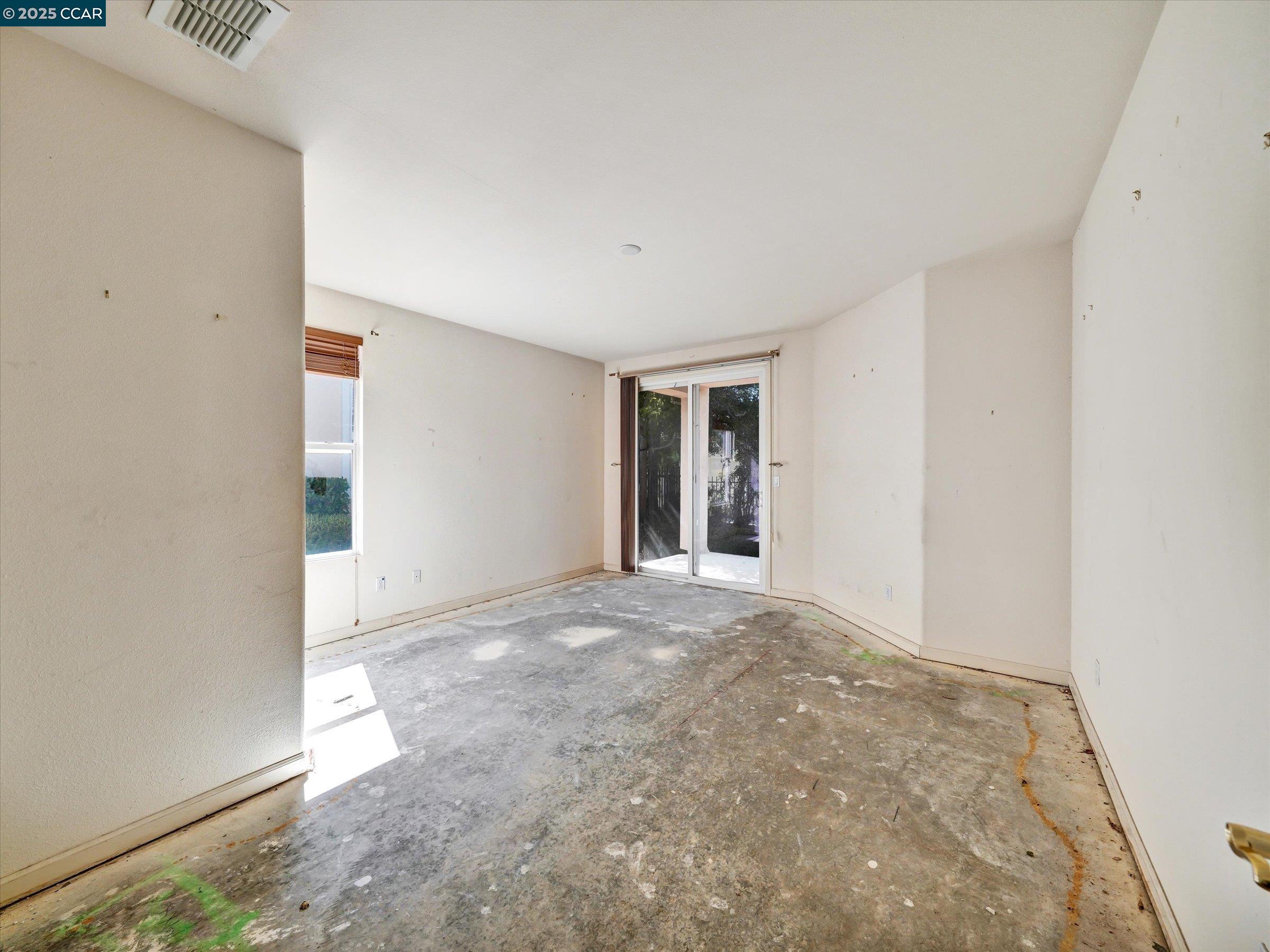 329 Brockton Place Rio Vista, CA 94571 - Photo 13 of 29 a view of an empty room with a window