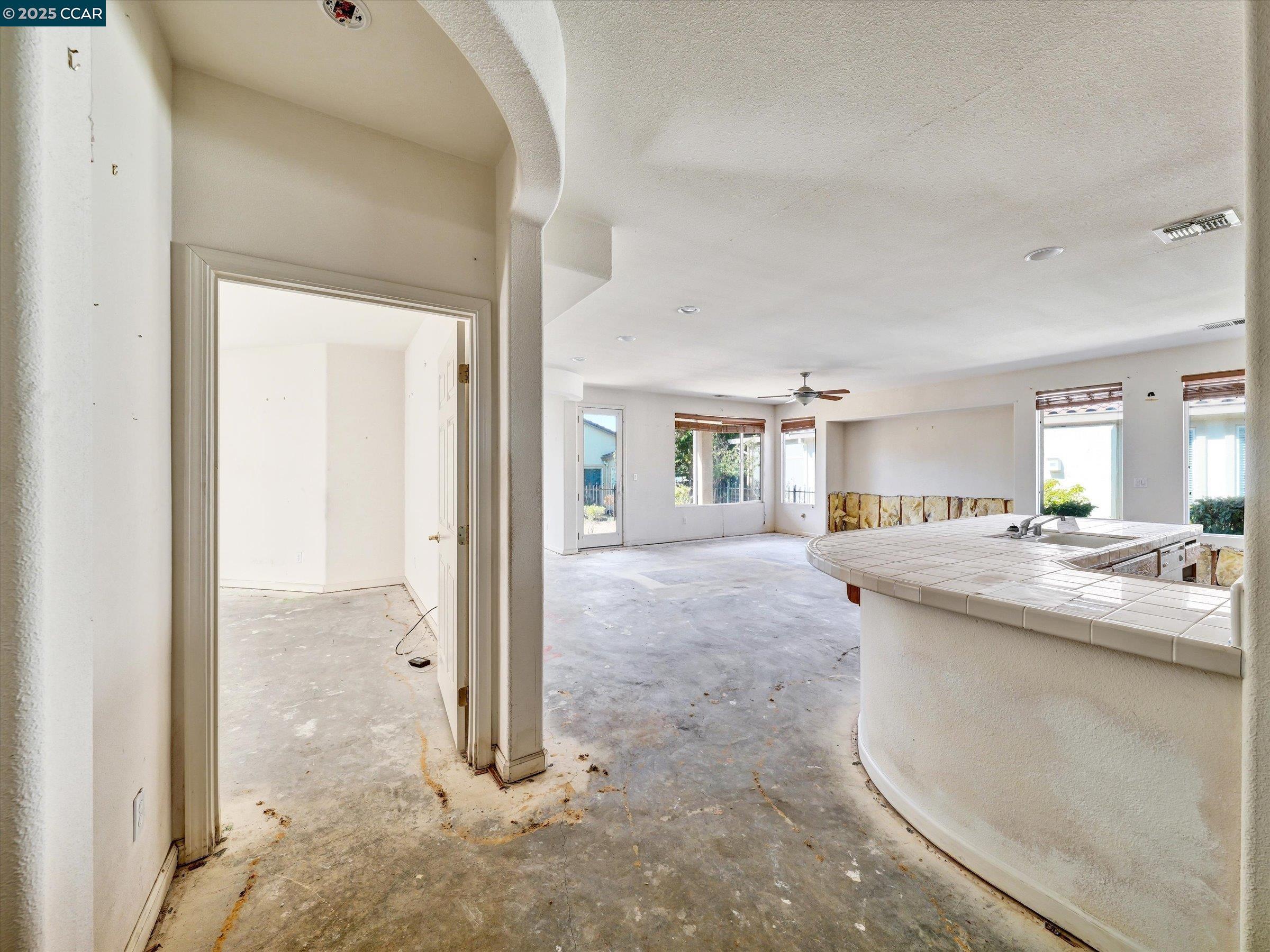 329 Brockton Place Rio Vista, CA 94571 - Photo 10 of 29 a view of a bathroom with a sink and mirror