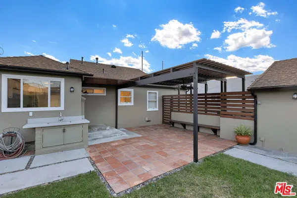 $6,000 | 6677 West 88th Street, Los Angeles, CA 90045