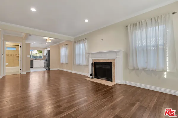 $6,000 | 6677 West 88th Street, Los Angeles, CA 90045