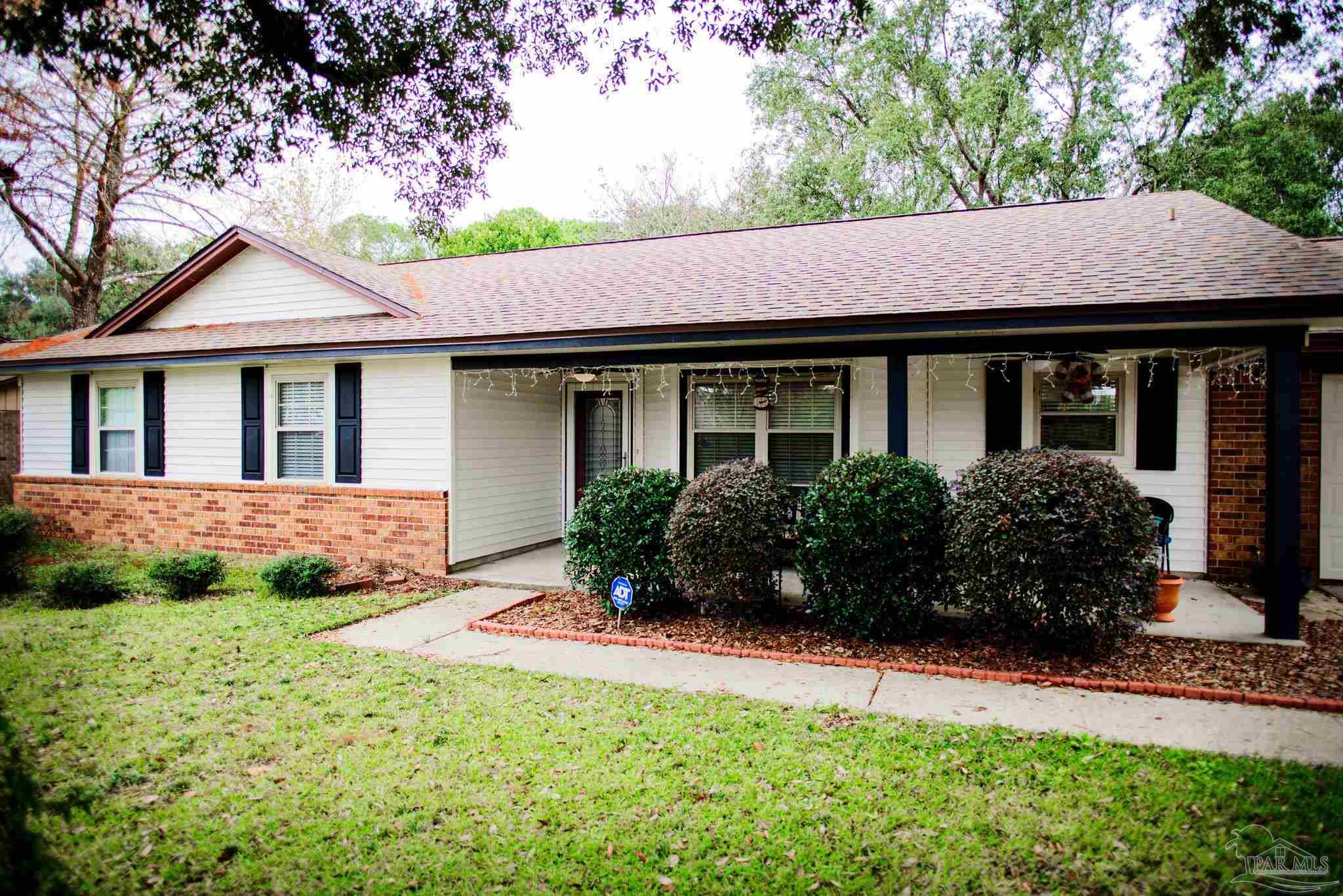 3038 Ranchette Square Gulf Breeze, FL 32563 - Photo 2 of 50 Gallery Image 2
