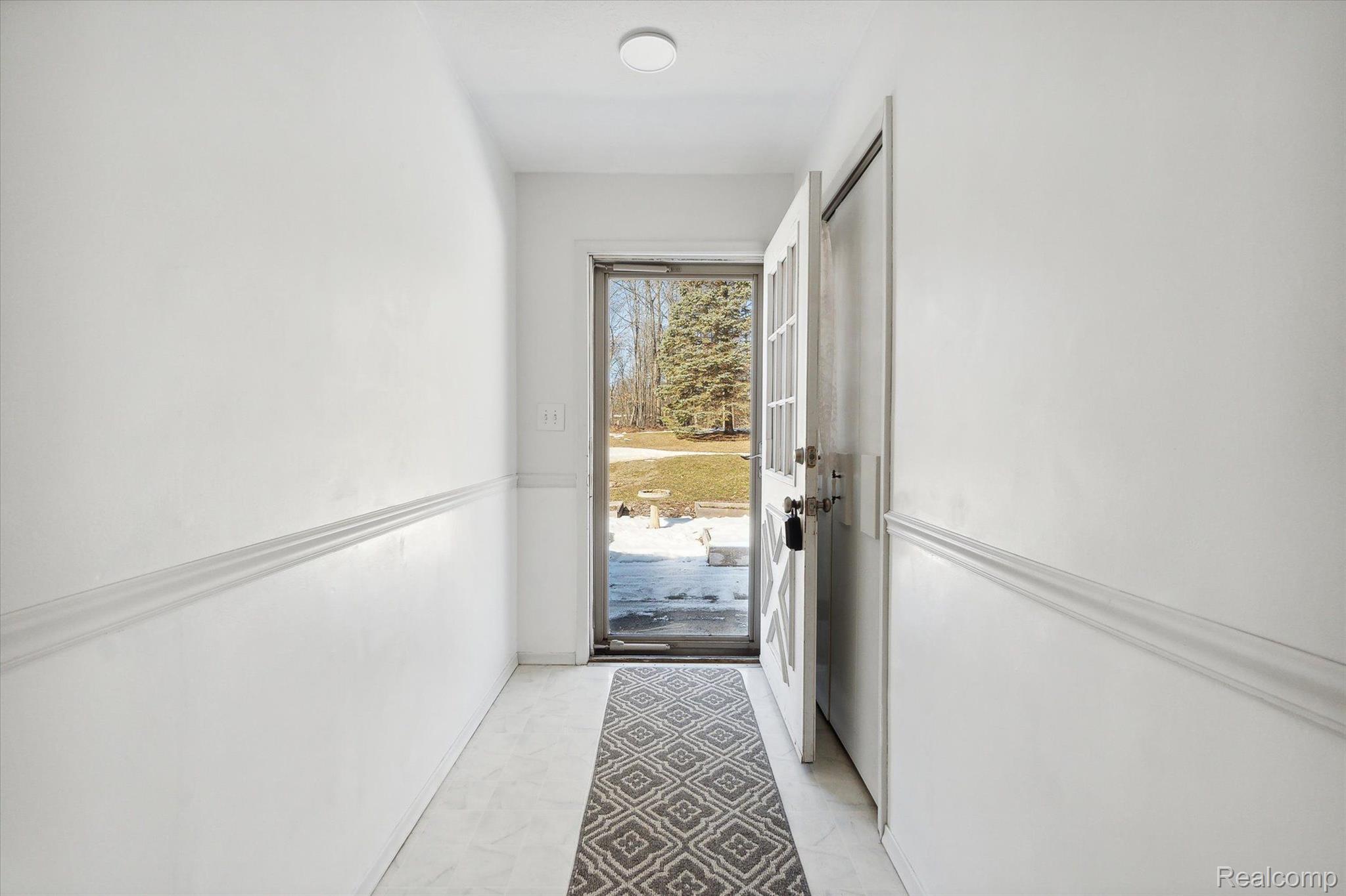 4010 Seim Road Howell, MI 48843 - Photo 6 of 39 Gallery Image 6