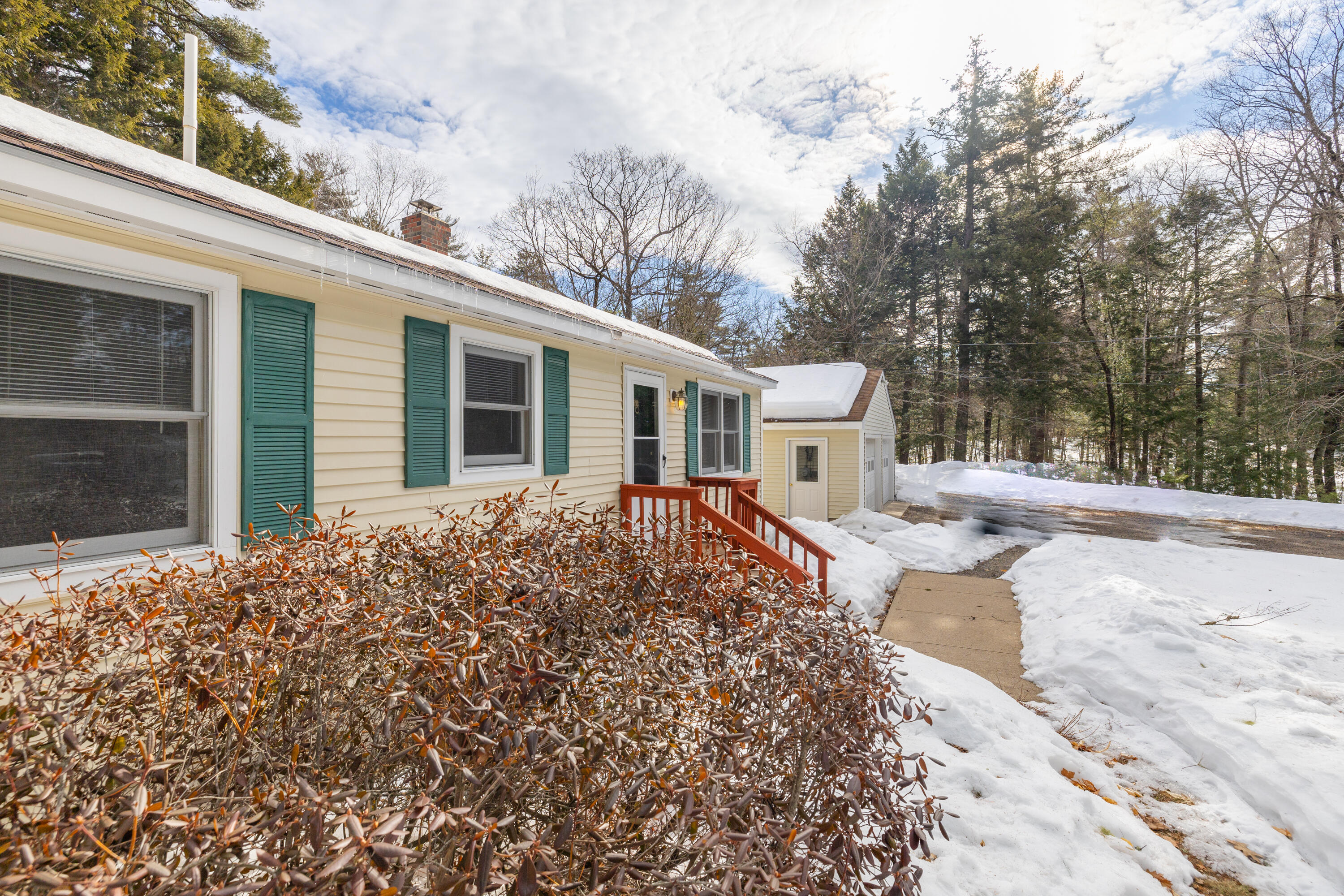 69 North Road Bridgton, ME 04009 - Photo 2 of 22 IMG_7148
