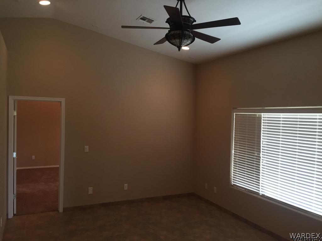 1302 Dike Road Mohave Valley, AZ 86440 - Photo 8 of 29 Great Room