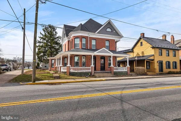 $1,645 | 320 West King Street, Unit 3, East Berlin, PA 17316