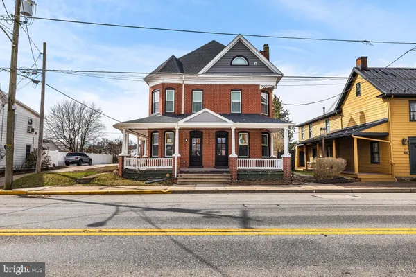 $1,645 | 320 West King Street, Unit 3, East Berlin, PA 17316