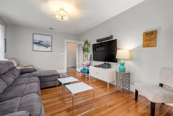 $3,600 | 233 Faneuil Street, Unit 2, Boston, MA 02135