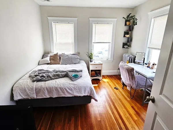 $3,600 | 233 Faneuil Street, Unit 2, Boston, MA 02135
