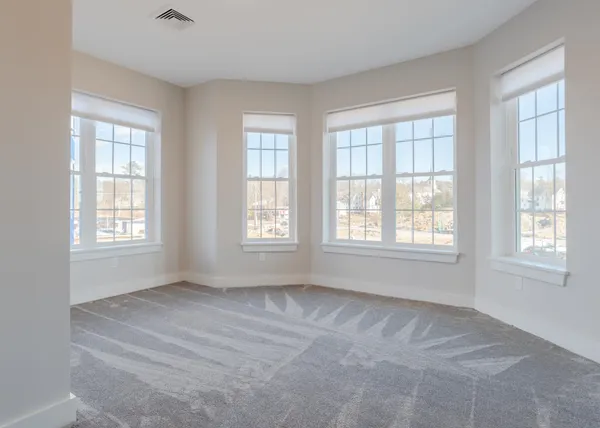 $2,250 | 18 Sullivan Street, Unit 202, Berwick, ME 03901