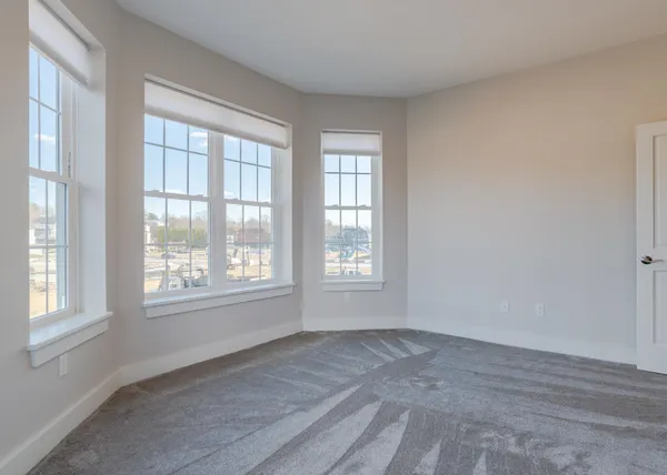 $2,250 | 18 Sullivan Street, Unit 202, Berwick, ME 03901