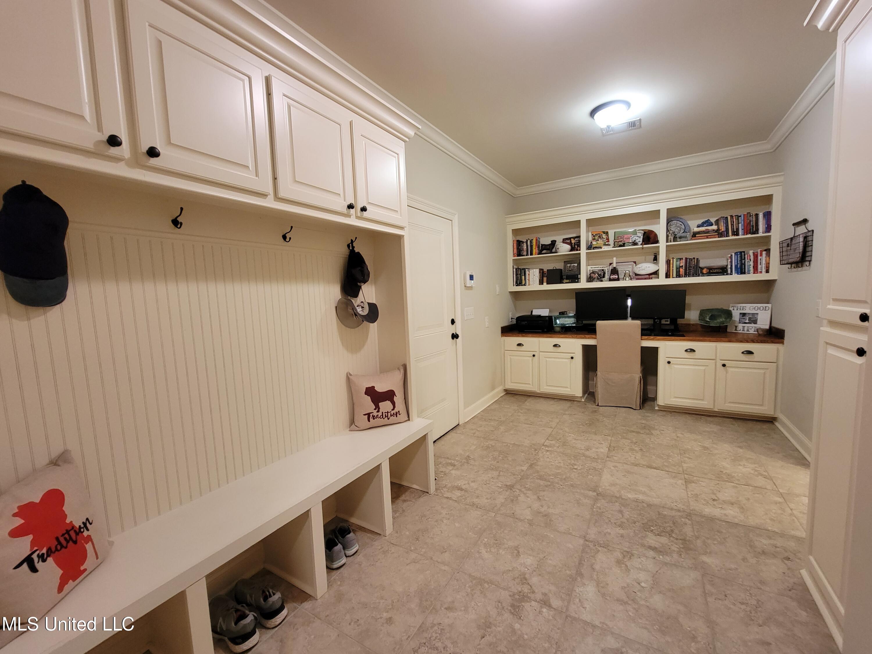 165 Westerly Place Madison, MS 39110 - Photo 14 of 30 20231113_081819