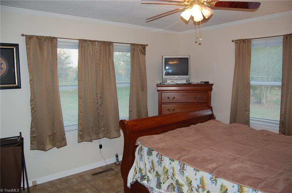6736 Alamance County Line Road Liberty, NC 27298 - Photo 14 of 22 Gallery Image 14