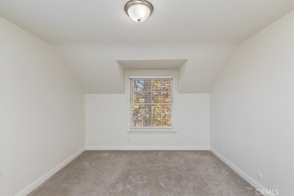 2154 Gainsborough Drive Riverside, CA 92506 - Photo 38 of 43 an empty room with windows